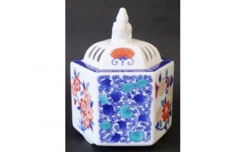 【伊万里焼】色鍋島六角唐草・桜・梅・菊文香炉【市川冬山窯】 037-H1224	