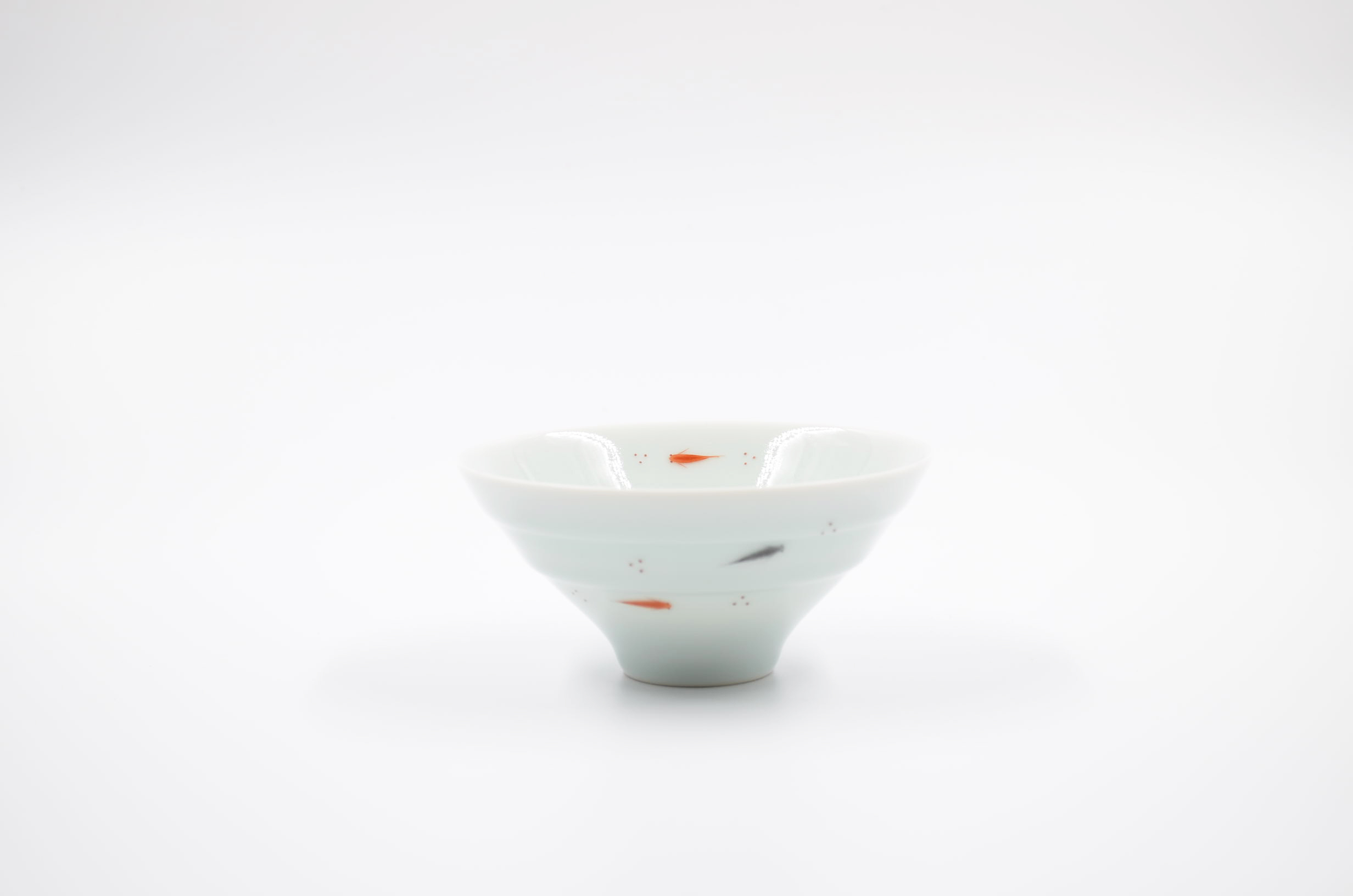 青白磁メダカ平茶碗・箸置きセット　023-H1220