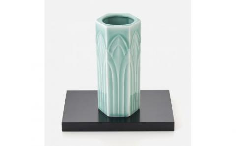 【伊万里焼】青磁鎬彫六角花瓶 027-H674