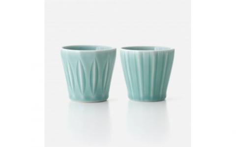 【伊万里焼】青磁鎬彫 湯呑 2個セット 027-H711