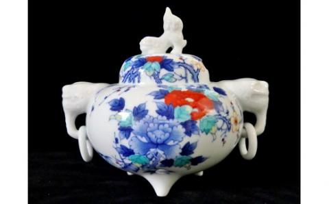 【伊万里焼】市川冬山窯「色鍋島牡丹文遊環香炉」 037-H1237