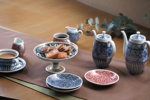 【伊万里焼】伊万里陶苑 金彩松絵コンポート皿 070-H959