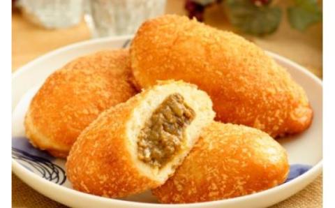 店頭でも大人気！ 肉屋がつくる無添加 佐賀牛カレーパン 10個 数量限定 155-J696
