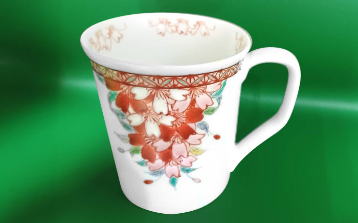 【山口政勝工房】さくら絵 マグカップ [UBW002] カップ 有田焼 やきもの 磁器