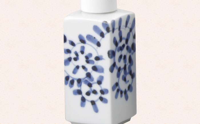 【有田焼】ポチっとちょいかけ 醤油さし 角型 蛸唐草 /やきもの工房 成 [UDU060]