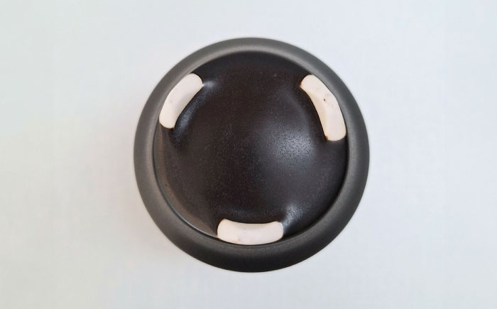 黒窯シーラカンス 銀 香酒盃(L) /伝平窯 [UDW002]