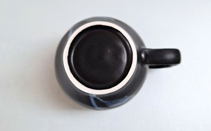 黒窯赤バラ マグカップ /伝平窯 [UDW006]