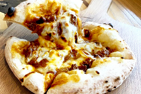 D-156　石窯焼きピザ4枚セット（佐賀牛、佐賀牛ハッシュドビーフ）