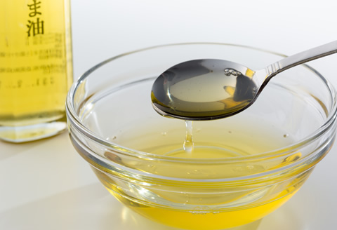 手作りのいな吉のすりごまとごま油セット　送料無料　いな吉（きち）佐賀 小城 有名 美味しい