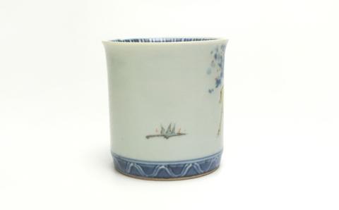 染錦鹿文マグカップ谷鳳窯肥前吉田焼器食器磁器染錦染付色絵赤絵鹿文シルクロードNAT006