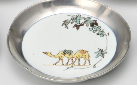 プラチナ彩色絵駱駝文銘々皿5枚セット谷鳳窯銘々皿器お皿プラチナ食器磁器色絵肥前吉田焼ラクダシルクロードNAT007