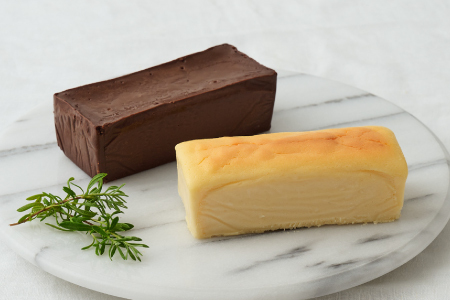 グルテンフリー専門店のつくるケーキ2本セット「濃厚しっとりガトーショコラ & レモン香る NYチーズケーキ」【グルテンフリー 小麦粉不使用 保存料不使用 贈り物 お歳暮 お中元 お祝 スイーツ デザート ギフト 洋菓子】(H053324)
