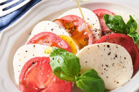 ミルン牧場のモッツアレラチーズ 100g×9個【ギフトボックス入り 無添加 お中元 お歳暮 プレゼント 誕生日 敬老の日 母の日 父の日】(H102148)