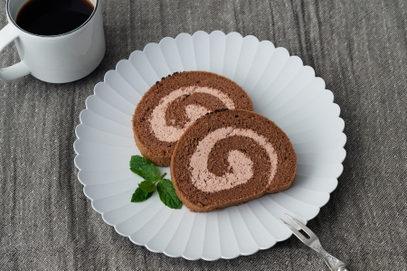 【プレミアム米粉ロールケーキ】クラシックショコラロール【グルテンフリー 誕生日 ギフト 洋菓子 焼菓子 チョコレート】(H053293)