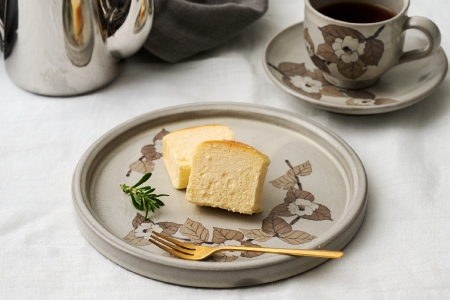 グルテンフリー専門店のつくるケーキ2本セット「濃厚しっとりガトーショコラ & レモン香る NYチーズケーキ」【グルテンフリー 小麦粉不使用 保存料不使用 贈り物 お歳暮 お中元 お祝 スイーツ デザート ギフト 洋菓子】(H053324)