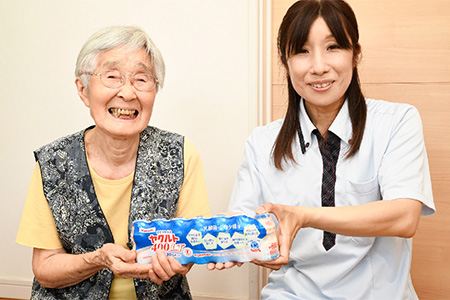 神埼市内見守り訪問 ヤクルト400LT(7本×8週間) 【ふるさと納税 乳酸菌飲料 ヤクルト 乳酸菌 シロタ株】(H054104)