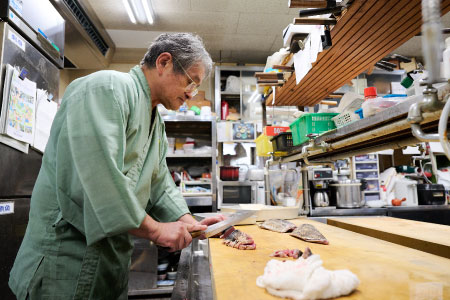 料亭「魚喜」とらふぐフルコース(冷蔵) 5人前【フグ 河豚 ふぐ皮 ふぐ刺し ふぐ鍋 ふぐ刺身 冷蔵 てっさ てっちり】(H028111)