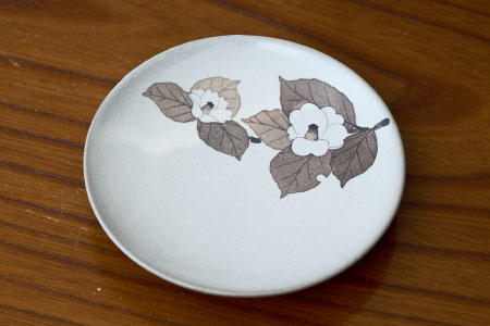 和紙染草花文珈琲碗 【日の隈窯 和紙染 和紙 佐賀 陶器 窯元 陶芸作家 コーヒーカップ ソーサー】(H025104)