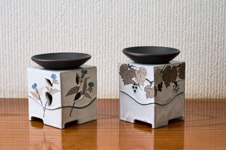 和紙染草花文茶香炉 【日の隈窯 和紙染 和紙 佐賀 陶器 粉引き 鉄絵 窯元 陶芸作家】(H025124)