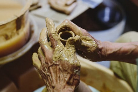 【陶芸作家　勝田文博】和紙染柳文花器【神埼市 伝統工芸 粉引き 鉄絵 草花 窯元 日の隈窯】(H025130)