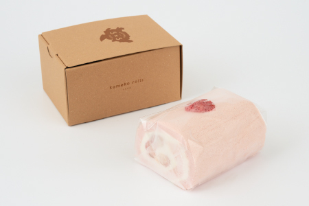 【プレミアム米粉ロールケーキ】贅沢いちごロール【グルテンフリー 保存料不使用 贈り物 お歳暮 お中元 お祝】(H053297)