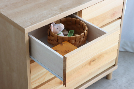 【東馬家具】チプレ 75チェスト【天然 ヒノキ シンプル 国産 自然素材 安心 安全 品質 ナチュラル 収納力 インテリア 完成品 脚のみ取付】(H060632)