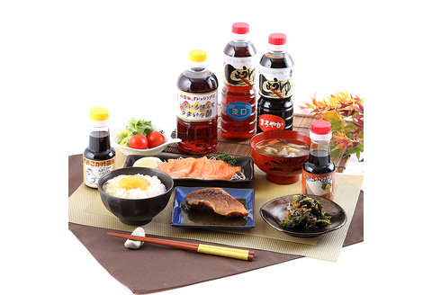 万両醤油ギフト箱入り(C-2) 【あまくち お歳暮 お中元 たまご ドレッシング うまいっす】(H016179)