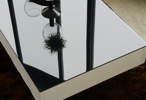 シュール リビングテーブル 【リビング センター テーブル 引出し付 開梱設置 梱包材引き取り 収納 家具 国産 完成品】(H062179)