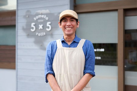 【プレミアム米粉ロールケーキ】自家製焦がしキャラメルロール【グルテンフリー 誕生日 ギフト 洋菓子 焼菓子 キャラメル】(H053289)