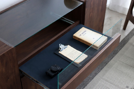 【東馬家具】アトリス SB 150 BR【コレクション ガラスケース キャビネット 木目 高級感 シンプル 和室 洋室 ショーケース 収納力 リビング 完成品 脚のみ取付】(H060623)