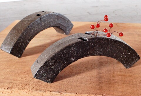 花器 アーチ 黒 【一輪挿し 手作り 陶器 オブジェ インテリア 癒し 贈り物】(H038127)