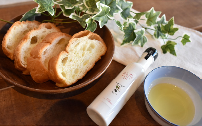 【12回定期便】佐賀県産オリーブオイル2本（100g×2） 吉野ヶ里町/まちづくり会株式会社 [FBK040]