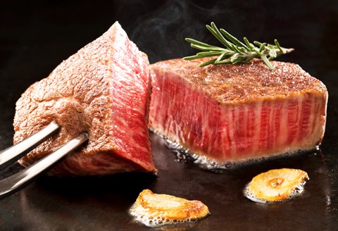 【2カ月定期便】佐賀牛 ヒレステーキ 200g×4枚(計8枚)【佐賀牛 ヒレステーキ フィレステーキ ヒレ肉 フィレ やわらか 上質 サシ 美味しい クリスマス パーティー】 K030502