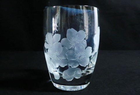 桜乃夢(桜の樽型オールドグラス)2個入り【グラス クリスタル 桜 キレイ 上品 優美 お祝い プレゼント 記念日 ギフト ご褒美 オリジナル 土産 桐箱】 K024079