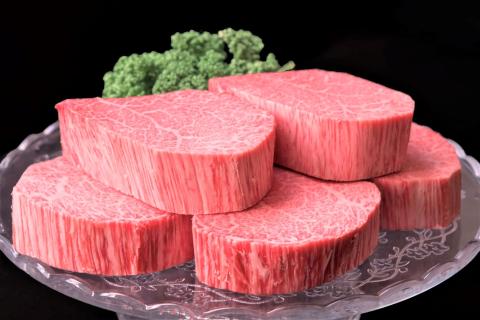 佐賀牛 シャトーブリアン 200g×5枚【佐賀牛 特上 ヒレステーキ フィレステーキ やわらか 上質 サシ 美味しい クリスマス パーティー イベント】K030109