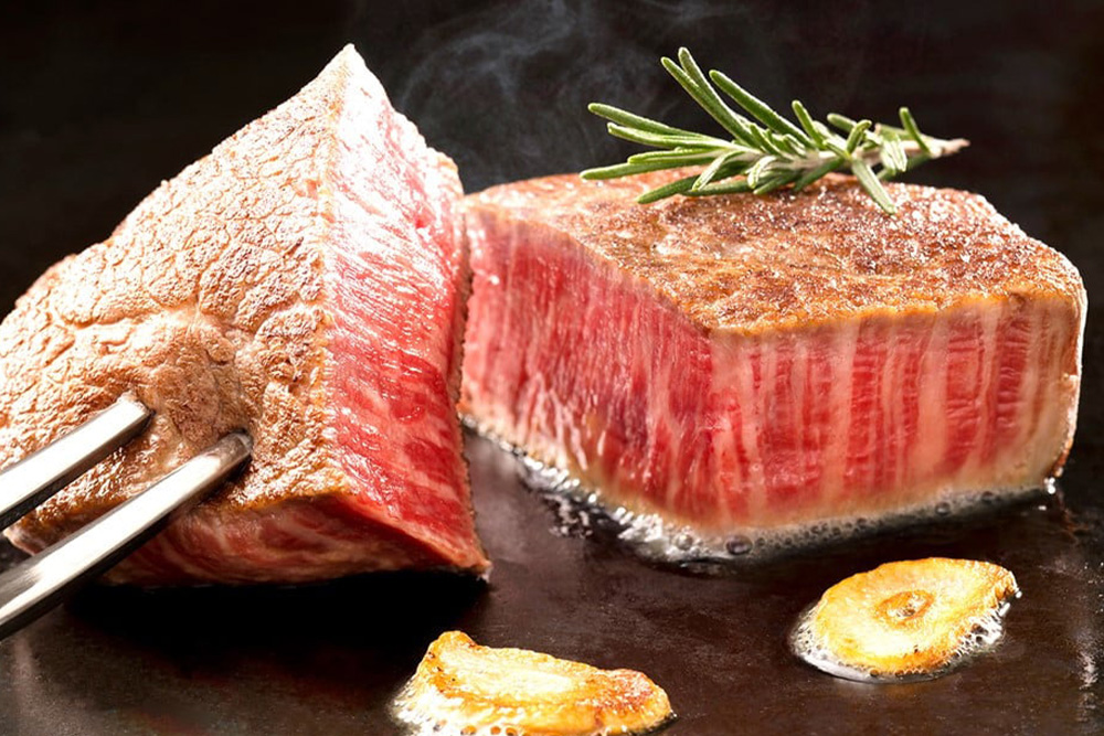 佐賀牛 ヒレステーキ 200g×1枚【佐賀牛 ヒレステーキ フィレステーキ ヒレ肉 フィレ やわらか 上質 サシ 美味しい クリスマス パーティー イベント お祝い ブランド肉】K030098