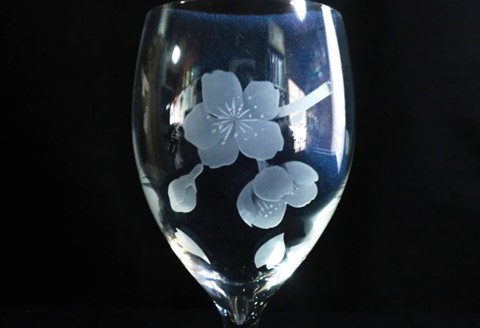 桜の酔ワイングラス(1個入)【ワイングラス クリスタル 桜 ギフト 御祝 記念日】 K024075