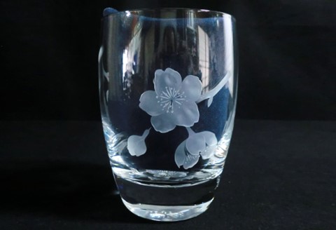 桜乃夢(桜の樽型オールドグラス)2個入り【グラス クリスタル 桜 キレイ 上品 優美 お祝い プレゼント 記念日 ギフト ご褒美 オリジナル 土産 桐箱】 K024079