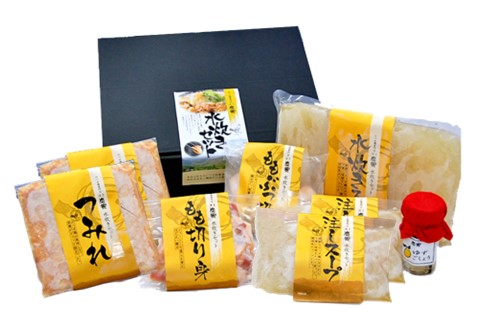 みつせ鶏 水炊きセット(5～6人前)【鶏ガラ 極上スープ 出汁 柚子胡椒 鍋料理 鍋セット 炭寅 美味しい 絶品 低脂質 ヘルシー 旨味 柔らか 歯ごたえ お祝い 鍋会 忘年会】 K064015