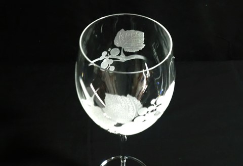 豊熟(山葡萄のワイングラス)2個入り【ワイン ワイングラス クリスタル 山ぶどう お祝い プレゼント 記念日 ギフト ご褒美 オリジナル 土産 桐箱入り】 K024087