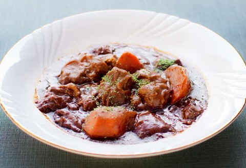 《佐賀牛》梁井 旨味たっぷり ネック＆スネ肉 600g【佐賀牛 スジ肉 赤身 コラーゲン ぷるぷる ほろほろ トロける スネ すね 煮込み料理 カレー シチュー 美味しい ブランド肉】K081032