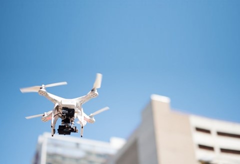 ドローンスクール受講チケット【ＤＰＡ認定校 マンツーマン体制 回転翼３級 フライトコース ビジネスコース 特典付き】 K066004