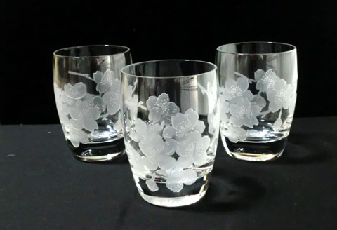 桜乃夢 樽型オールドグラス【グラス キレイ 上品 優美 桜 お祝い 御祝 プレゼント 記念日 ギフト ご褒美 オリジナル 日本土産】 K024083