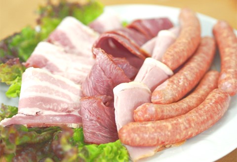 デラックス手作りハム【手作り ハム ウインナー スモークビーフ 熟成 ほほ肉 おつまみ 酒の肴 お中元 お歳暮 ギフト】K007011