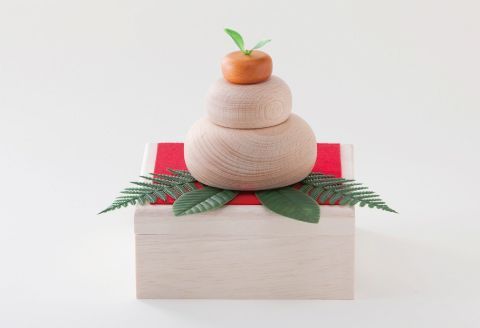 G-236 お正月に是非!!木製鏡餅