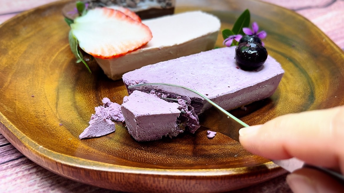 EG077_ヴィーガンRawケーキ☆ストロベリー＆ブルーベリー＆