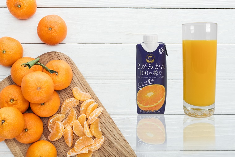 BJ015_サンレイ　さがみかん100％搾り12本入り