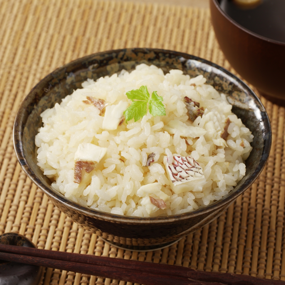 【6回定期便】渡邉水産・海鮮定期便 ／ 穂州鯛 ブランド鯛 産地直送 真鯛 マダイ 鯛 タイ サク 柵 鯛しゃぶ カマ 松皮造り 鯛茶漬け お茶漬け 切り身 鯛めし 加工品 魚 魚介 海鮮 養殖 国産 定期便 冷凍 6回