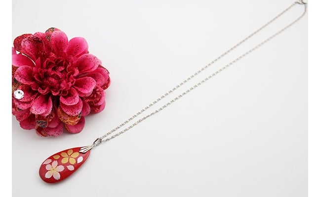 有田焼桜吹雪ペンダント（小・チェーン）有田焼アクセサ