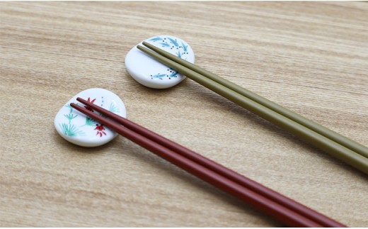 金魚とめだかの箸置き (新豆型） やきもの工房こすず A12-195